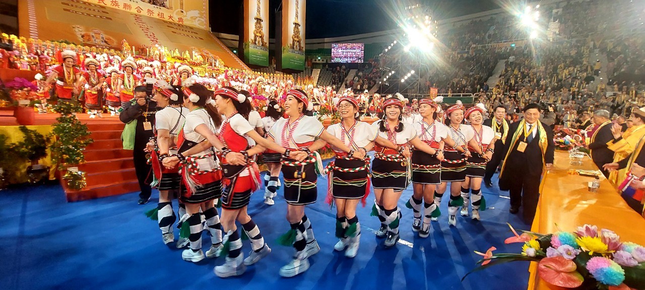 Line_Album_祭祖大典之男孩、女孩們_251128_3